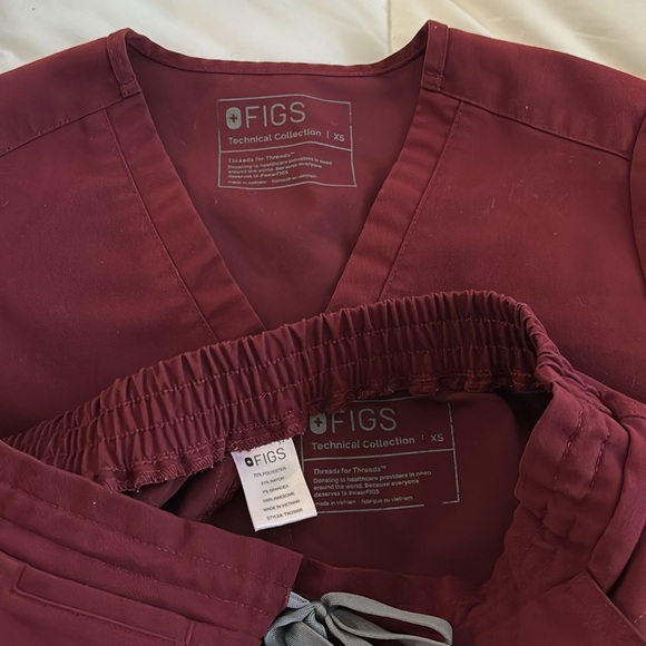 Figs Scrub Set - Picture 4 of 8